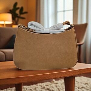 Women’s Suede Shoulder Bag - Tan